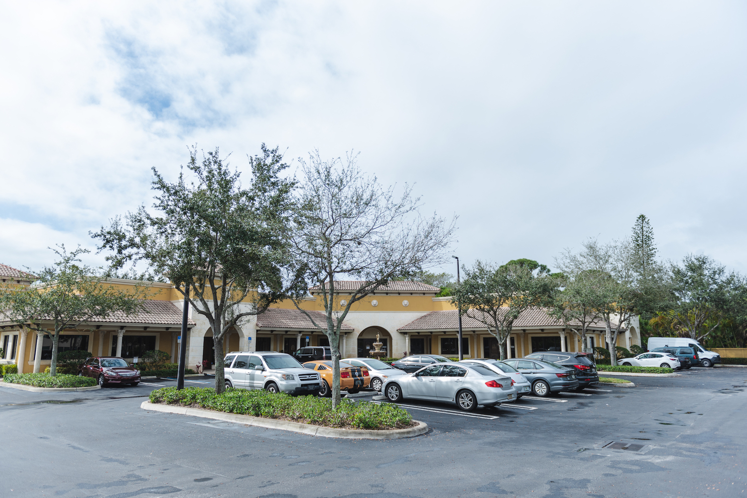 Dr. Lindsay Israel, MD, Psychiatrist, Palm Beach Gardens, FL, 33410