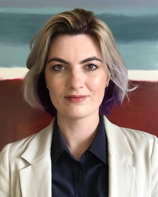 Photo of Laura Compton, Psychiatric Nurse Practitioner in California