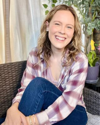 Photo of Emily Duffin - Talk With Emily Duffin, MSW, RSW, Registered Social Worker, MSW, RSW