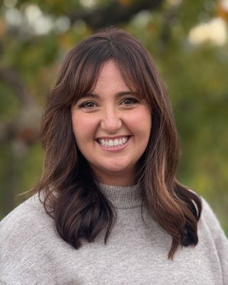 Photo of Roxanne Hanohano, Marriage & Family Therapist, LMFT