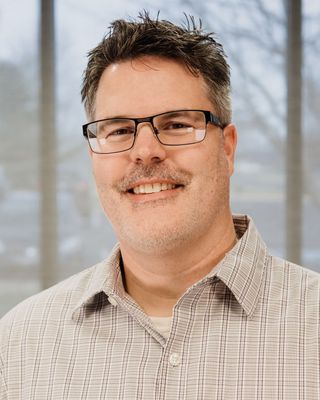 Photo of Joel Guinness, Marriage & Family Therapist, LMFT