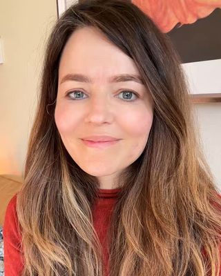 Photo of Phoebe Tsellos, Licensed Mental Health Counselor Associate , LCSWA