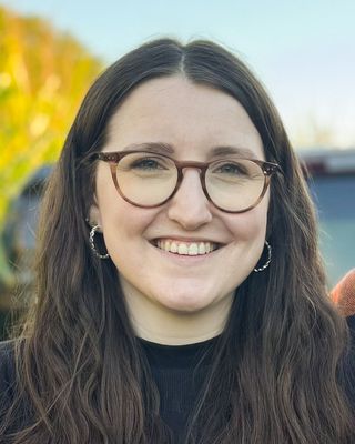 Photo of Brandi Lloyd, LMHC