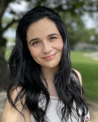 Photo of Darelys Perez, Marriage & Family Therapist
