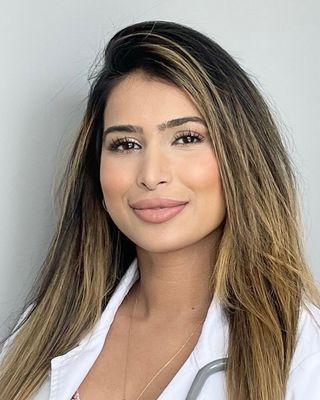 Photo of Sana Chunara, Psychiatric Nurse Practitioner, PMHNP, FNP