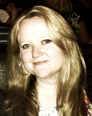 Photo of Ashley Larsen, Clinical Social Work/Therapist, LCSW, CAS
