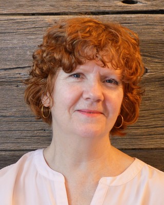 Photo of Gwen Schauerte, RP, MEd, Registered Psychotherapist in Toronto
