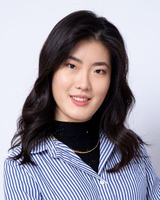 Photo of Bella Wu (Accepting New Clients With Evening Slots Open), LMHCA, Counselor