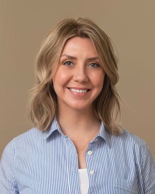 Photo of Dr. Kelly M. Frazee, Psychologist, PsyD, LP