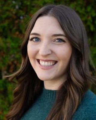 Photo of Rosa Snyder, Licensed Professional Counselor, MA, LPC, R-DMT