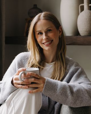 Photo of Raevyn Hallett, Counsellor, RCC, MACP