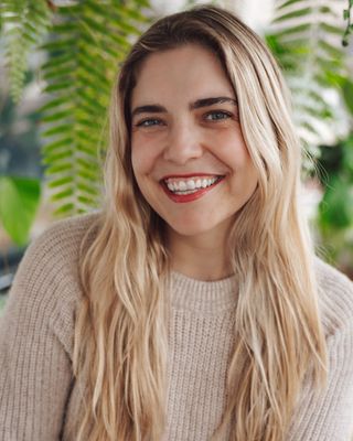 Photo of Maddie Sanders, Licensed Clinical Mental Health Counselor, CMHC