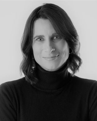 Photo of Sally Richards, Psychotherapist, MA, MBACP Accred