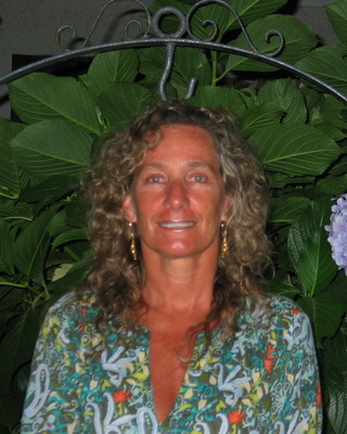 Photo of Mariana Ferrari-Elzaurdia, Marriage & Family Therapist in Hawaii