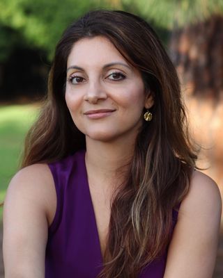Photo of Dr. Isra Yaghoubi, Psychologist, PsyD