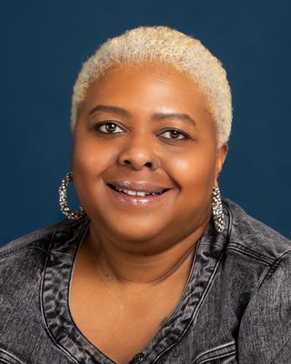 Photo of Raquel Davis, Psychiatric Nurse Practitioner, MSN, PMHNP, CNP-BC