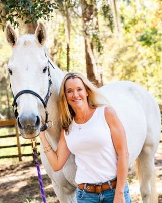 Photo of Katherine Falwell, Psychologist, PhD