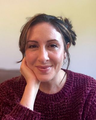 Photo of Andra Yoel, Marriage & Family Therapist Associate, MA, AMFT