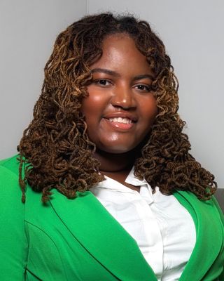 Photo of Tiiera Broxton - Tiiera Broxton - Life Transitions, Family Dynamics, Clinical Social Work/Therapist, LSW