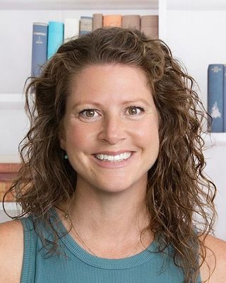 Photo of Elizabeth Leopold Horton, Licensed Professional Counselor Associate, MA, LPC-A