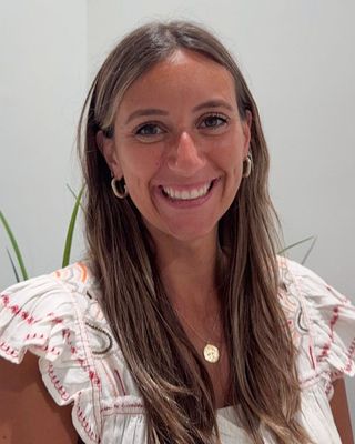 Photo of Lauren LaPenna, Licensed Clinical Professional Counselor, LCPC, CAS
