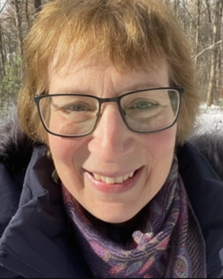 Photo of Elizabeth Land, Counselor, LMHC