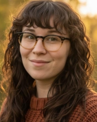 Photo of Arielle Walker, Clinical Social Work/Therapist, LCSW