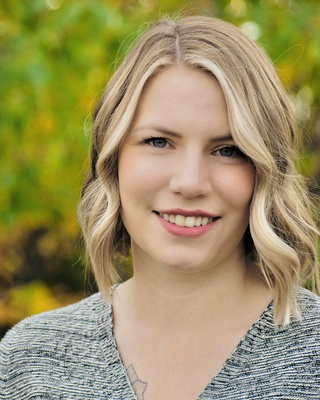 Photo of Erika Goos, Registered Provisional Psychologist in Edmonton, AB