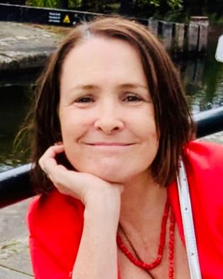 Photo of Sarah Tomlinson, Psychologist, PsychD, HCPC - Clin. Psych.