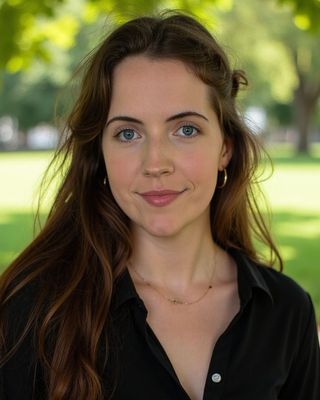 Photo of Lucia Campbell, Associate Clinical Social Worker, MSW, ASW