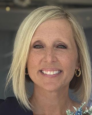 Photo of Lauren Mauck, Marriage & Family Therapist, MA, LMFT, QS, CSAT