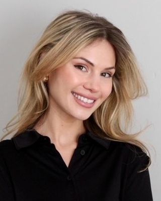 Photo of Ariana Bliss-Pryor, Clinical Social Work/Therapist, LMSW