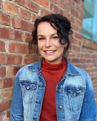 Photo of Kiara Ohle, Clinical Social Work/Therapist, LSMW , LSCSW , RPT-S