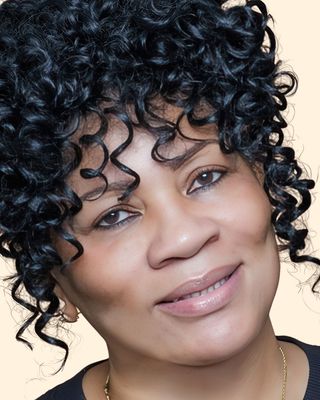 Photo of Lillie Quarles, Psychiatric Nurse Practitioner, APRN (C