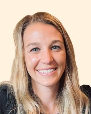 Photo of Kara Engebretson, Clinical Social Work/Therapist, MSW, LICSW