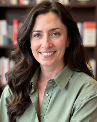 Photo of Camilla Busnovetsky, Marriage & Family Therapist, MA, MFT