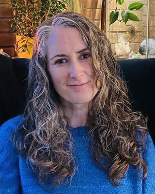 Photo of Donna McDonald, Counsellor, MSc, MNCPS Acc.