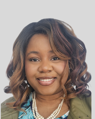 Photo of Charmaine Ross, Clinical Social Work/Therapist, MSW, RSW