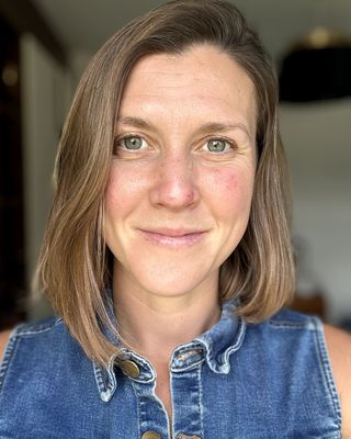 Photo of Sarah Hooper, Psychotherapist, UKCP Trainee