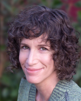 Photo of Naomi Schiesel, Marriage & Family Therapist Associate, MA, AMFT