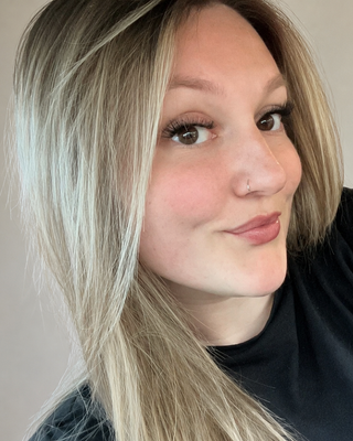 Photo of Erin Pilon, Registered Psychotherapist (Qualifying), HBSc, RP (Q)