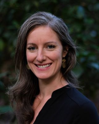 Photo of Mara Healy, Clinical Social Work/Therapist, LICSW, LMSW