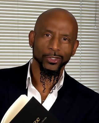 Photo of Dr. Larry Crenshaw, EdD, MBA