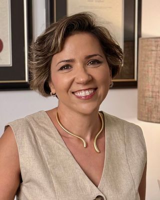 Photo of Asra Walford, Counsellor, MC, ACA-L2