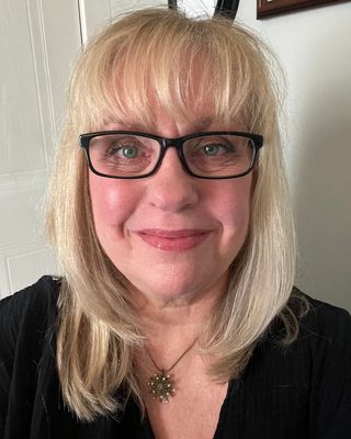 Photo of Michele Ross-Miller, Registered Social Worker, MA, RMFT, RSW