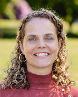 Photo of Sophie Darch McEntee, Counsellor, MA, MFT, RCC