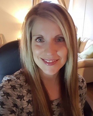 Photo of Dr. Julie Villers, Psychologist, PhD, LPsych