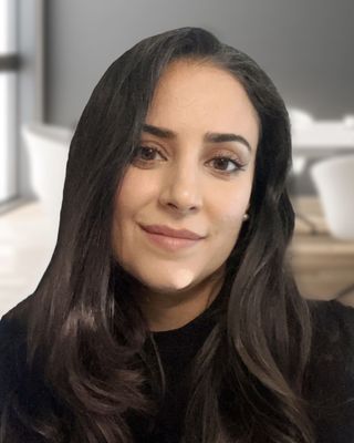 Photo of Sabrina Heyde, Registered Psychotherapist (Qualifying), BA, MACP, JD