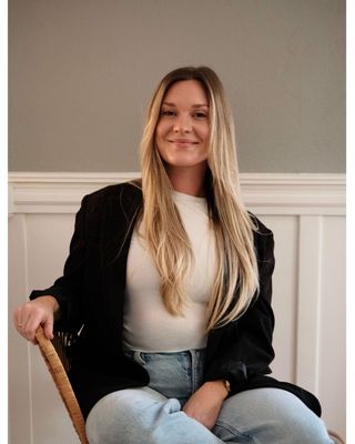 Photo of Veronica Ashley Buchanan, Marriage & Family Therapist Associate, AMFT, APCC