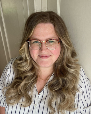 Photo of Nissa Wallace, Registered Psychotherapist (Qualifying), MA